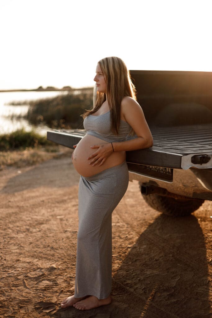 Lexie's Maternity photos taken in Oroville California by Kayla Crismon Photography